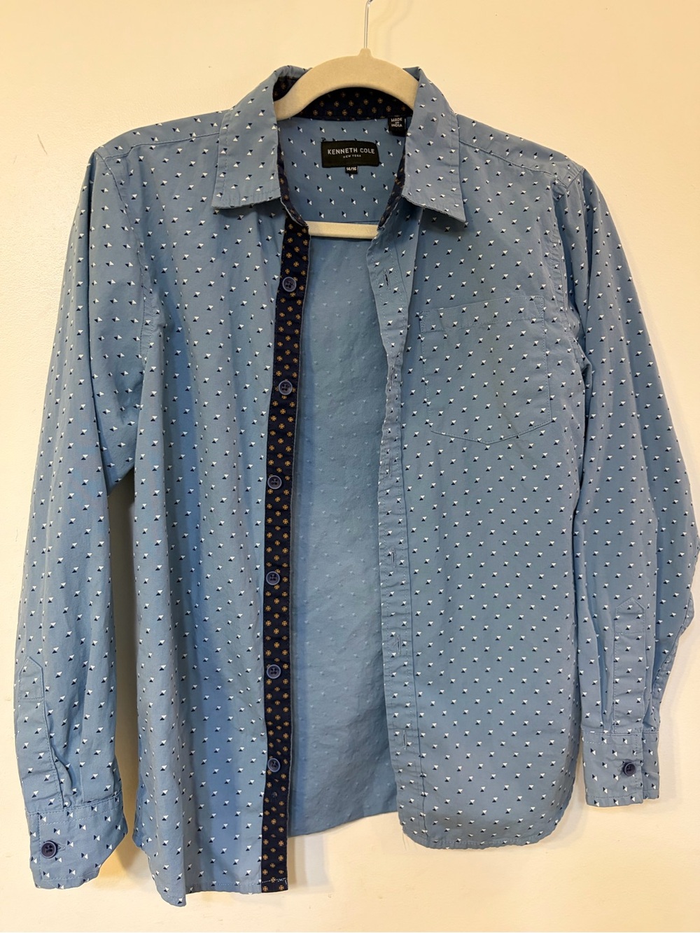 Kenneth Cole Light Blue Patterned Button-Up Shirt with Navy Contrast - Picture 2 of 5
